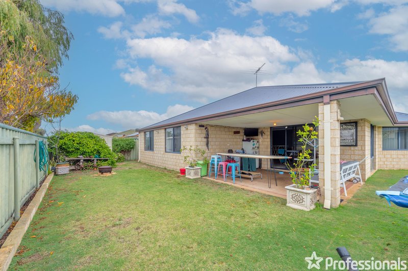 Photo - 2 Aparri Way, Port Kennedy WA 6172 - Image 16