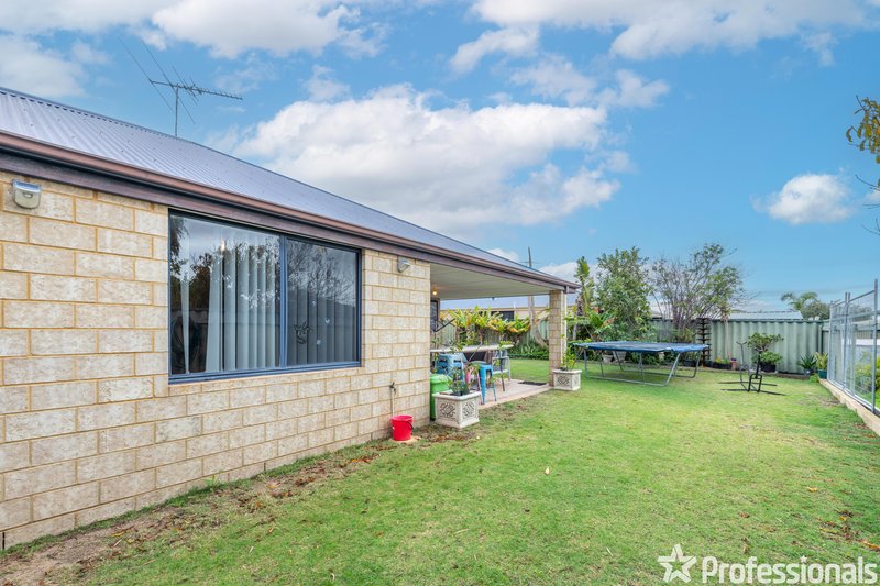 Photo - 2 Aparri Way, Port Kennedy WA 6172 - Image 17