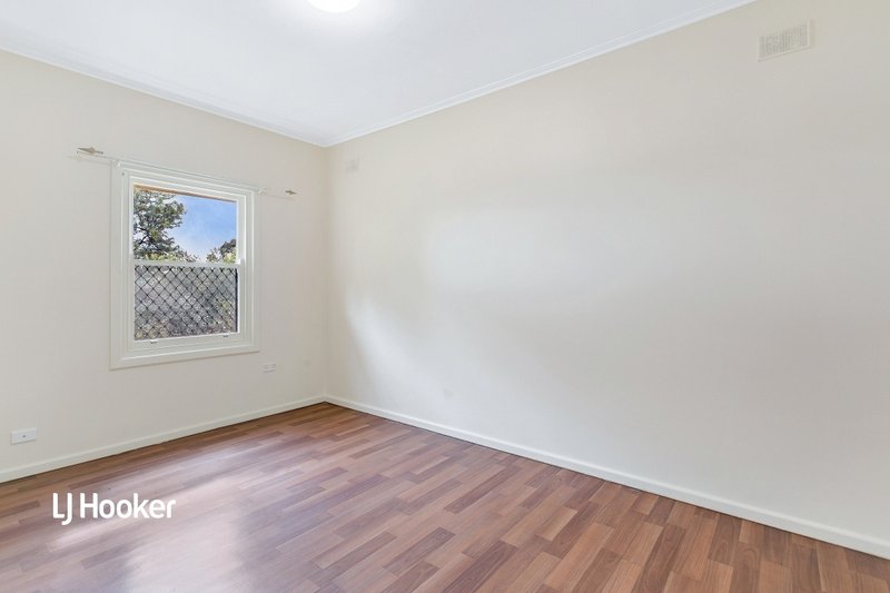 Photo - 2 Appleshaw Street, Elizabeth Vale SA 5112 - Image 9