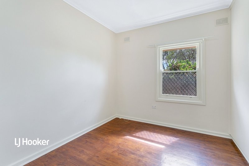 Photo - 2 Appleshaw Street, Elizabeth Vale SA 5112 - Image 10