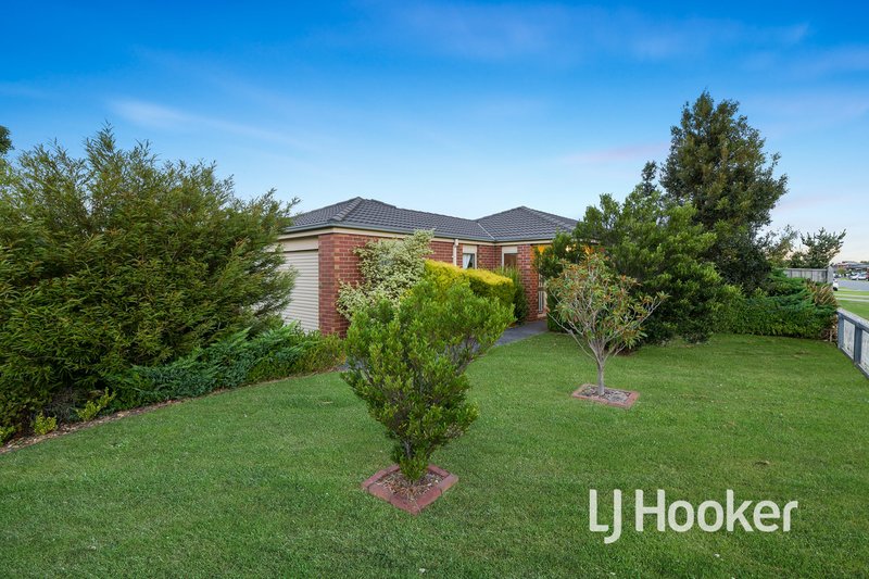 Photo - 2 Arden Avenue, Pakenham VIC 3810 - Image 15