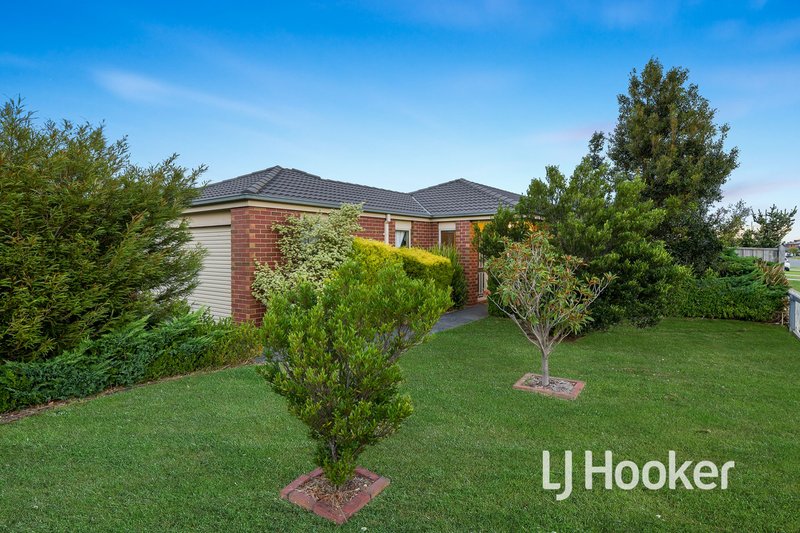 Photo - 2 Arden Avenue, Pakenham VIC 3810 - Image 16