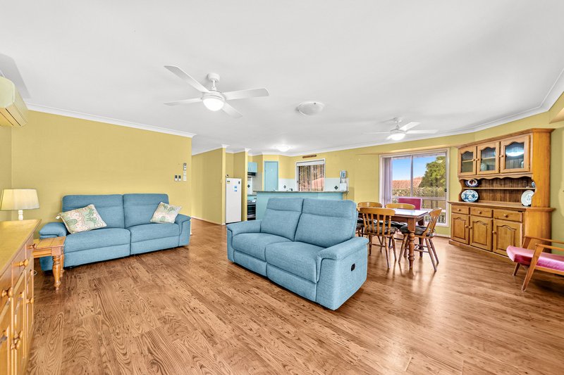 Photo - 2 Argyle Place, Forest Lake QLD 4078 - Image 3