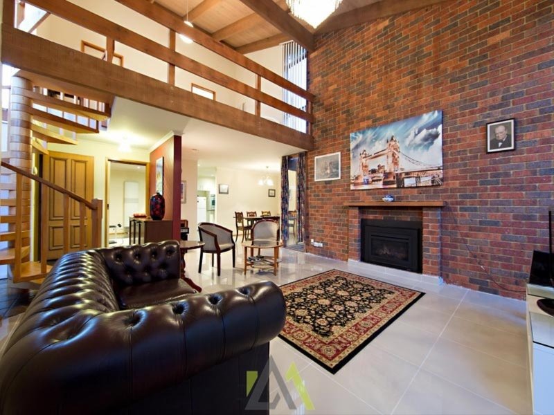 Photo - 2 Arkindale Place, Frankston South VIC 3199 - Image 7