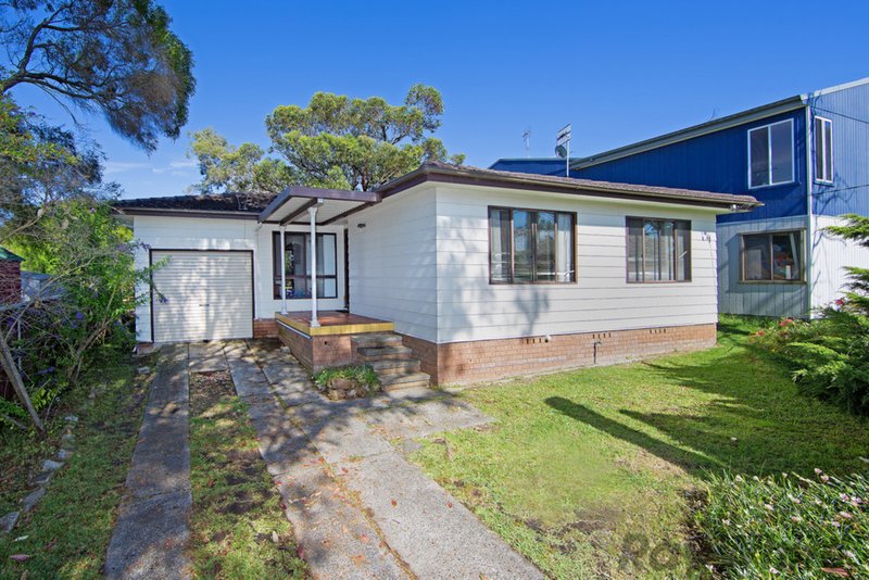 2 Arlington Street, Gorokan NSW 2263