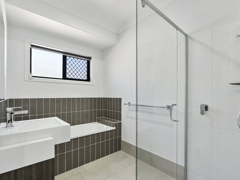 Photo - 2 Armelie Court, Ningi QLD 4511 - Image 12