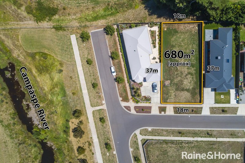 Photo - 2 Armstrong Court, Kyneton VIC 3444 - Image 6