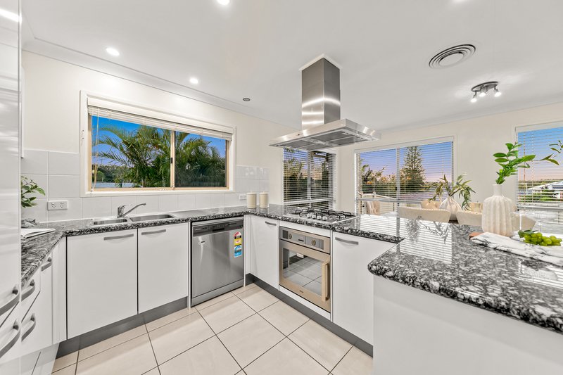 Photo - 2 Artemis Court, Rochedale South QLD 4123 - Image 3