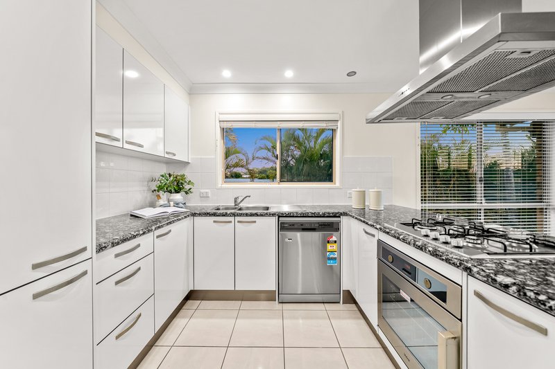 Photo - 2 Artemis Court, Rochedale South QLD 4123 - Image 5
