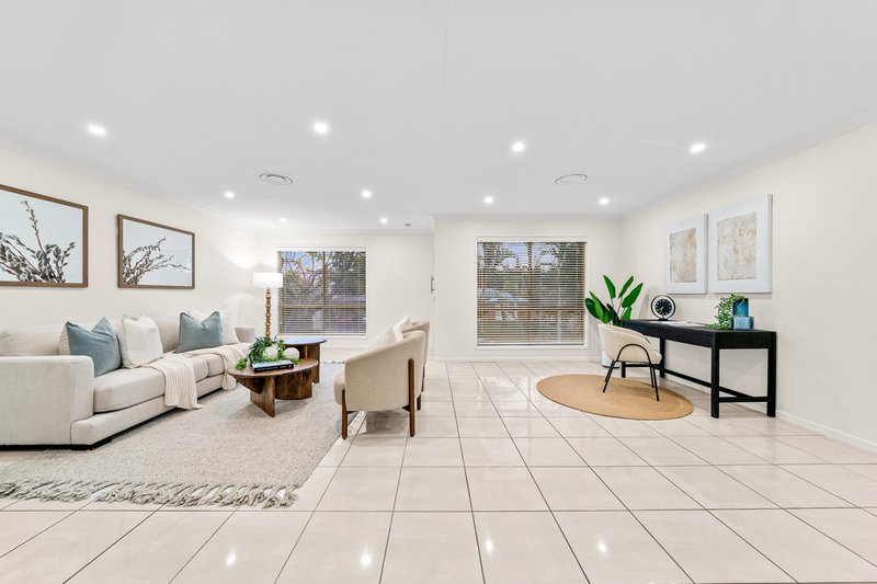 Photo - 2 Artemis Court, Rochedale South QLD 4123 - Image 6