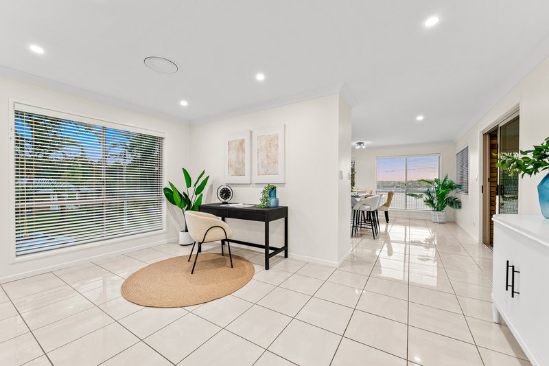 Photo - 2 Artemis Court, Rochedale South QLD 4123 - Image 10