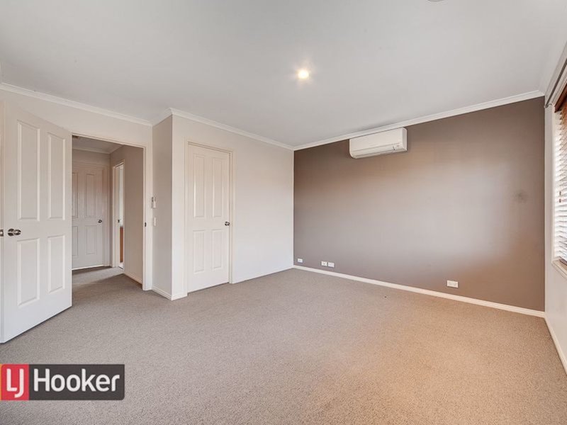 Photo - 2 Ashbrook Way, Cranbourne West VIC 3977 - Image 13