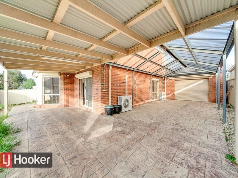 Photo - 2 Ashbrook Way, Cranbourne West VIC 3977 - Image 15