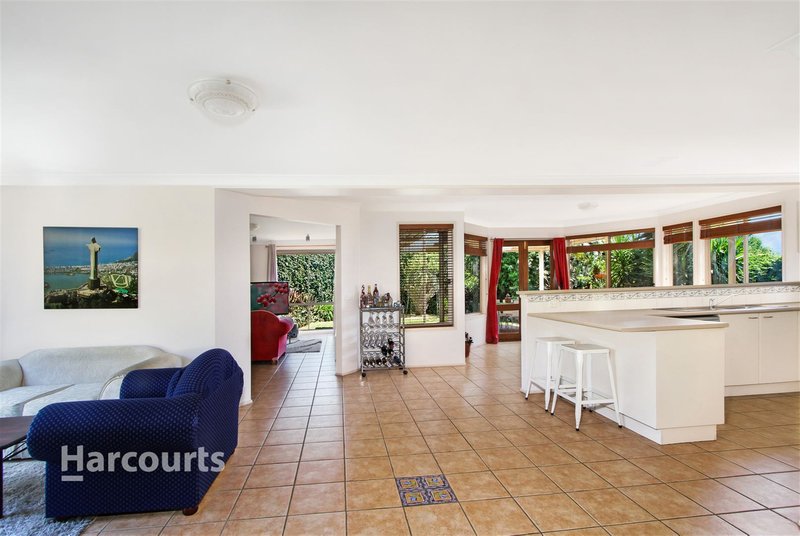 Photo - 2 Ashbury Avenue, Horsley NSW 2530 - Image 5