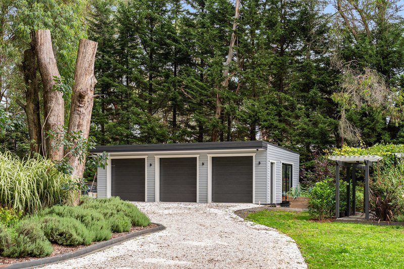 Photo - 2 Ashgrove Place, Bundanoon NSW 2578 - Image 14