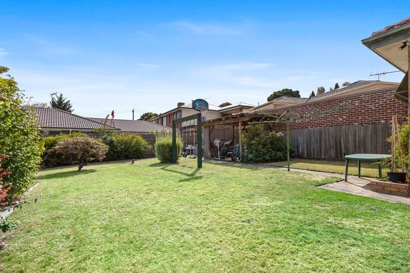 Photo - 2 Ashleigh Court, Cheltenham VIC 3192 - Image 9