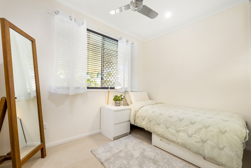 Photo - 2 Athlone Street, Tingalpa QLD 4173 - Image 14