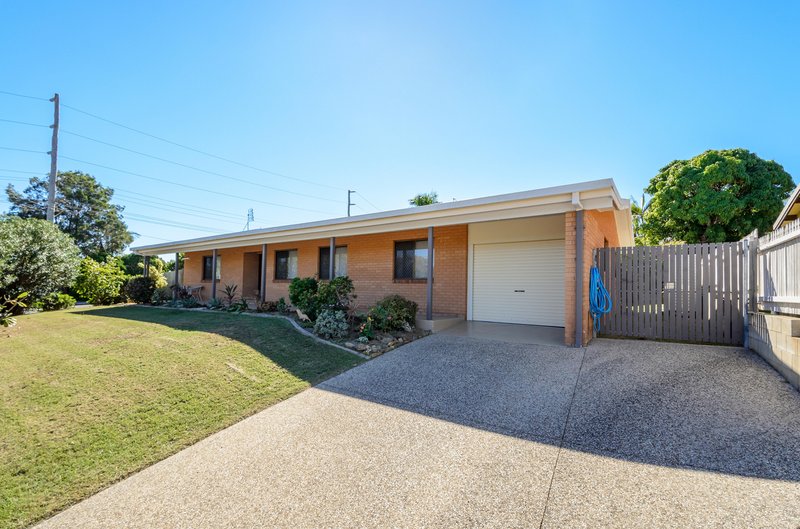 Photo - 2 Atholl Court, Kin Kora QLD 4680 - Image 2