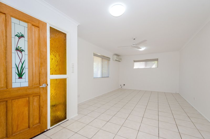 Photo - 2 Atholl Court, Kin Kora QLD 4680 - Image 6