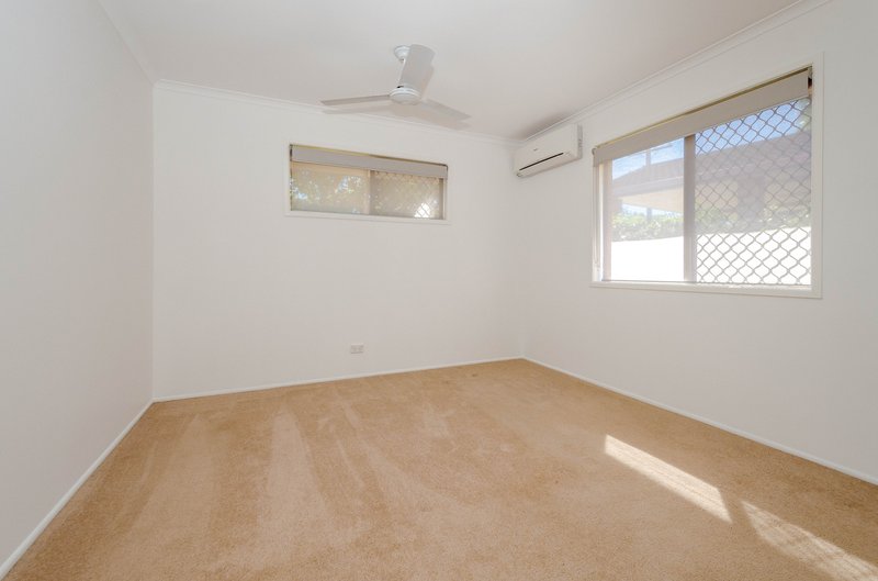 Photo - 2 Atholl Court, Kin Kora QLD 4680 - Image 10