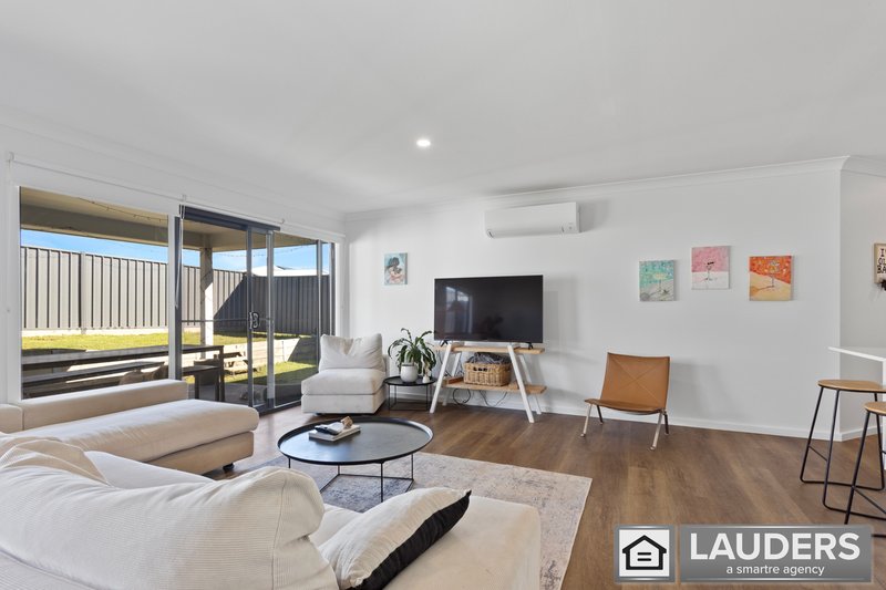 Photo - 2 Auvergne Way, Old Bar NSW 2430 - Image 3