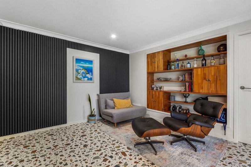 Photo - 2 Avens Court, Tamborine Mountain QLD 4272 - Image 2