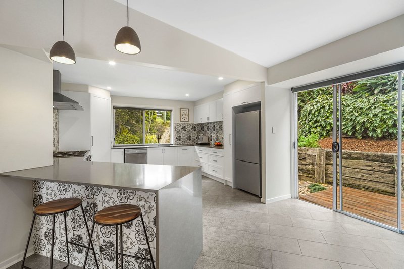 Photo - 2 Avens Court, Tamborine Mountain QLD 4272 - Image 6