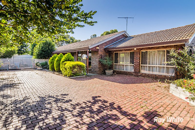 Photo - 2 Averne Street, Cranbourne VIC 3977 - Image 2