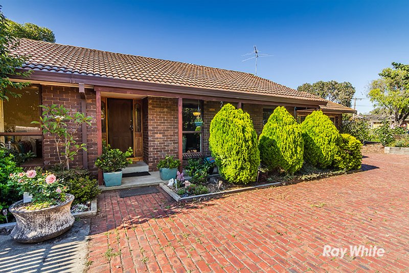 Photo - 2 Averne Street, Cranbourne VIC 3977 - Image 4