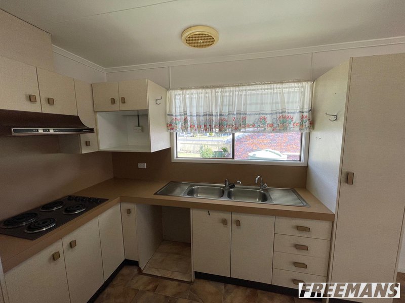 Photo - 2 Avoca Place, Nanango QLD 4615 - Image 7