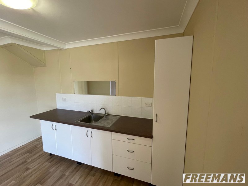 Photo - 2 Avoca Place, Nanango QLD 4615 - Image 13