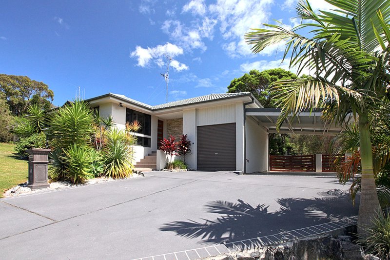 2 Avon Place, Forster NSW 2428