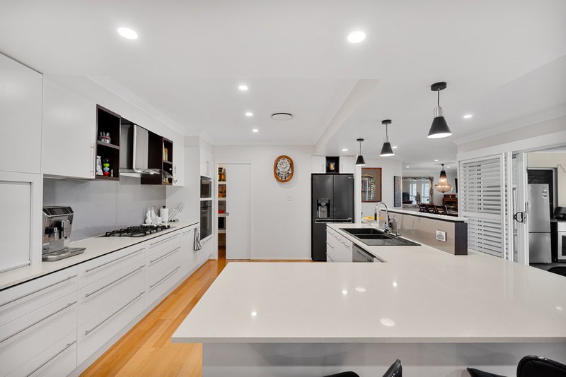 Photo - 2 Avonlea Street, Murrumba Downs QLD 4503 - Image 7