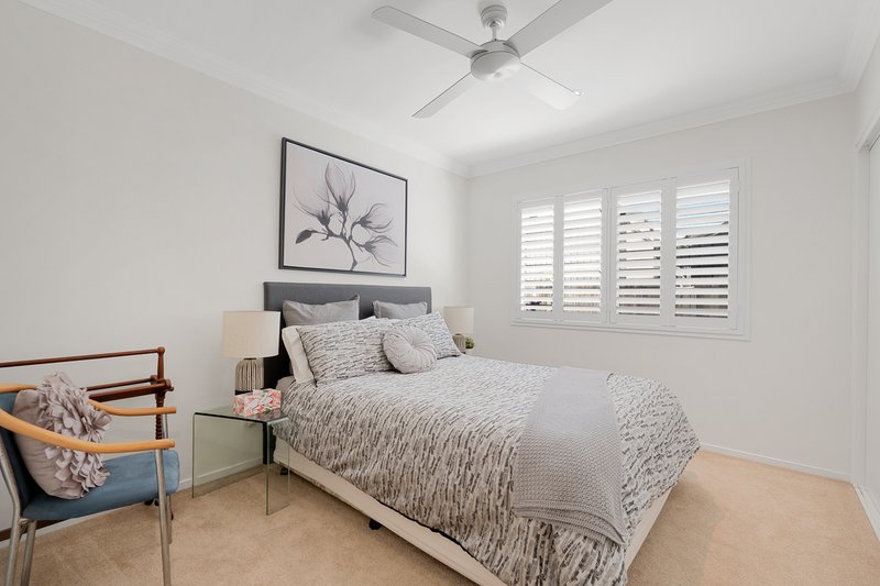 Photo - 2 Avonlea Street, Murrumba Downs QLD 4503 - Image 13