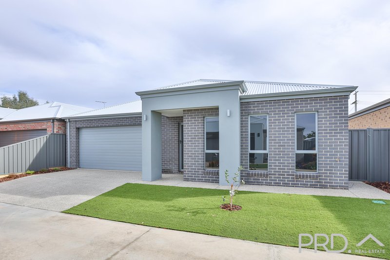 Photo - 2 Azure Close, Irymple VIC 3498 - Image 2