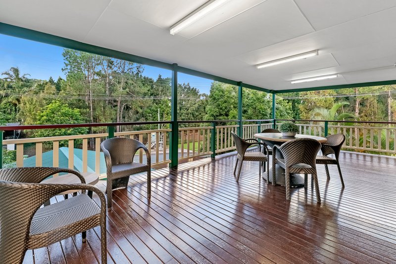 Photo - 2 Babirra Street, Hope Island QLD 4212 - Image 20