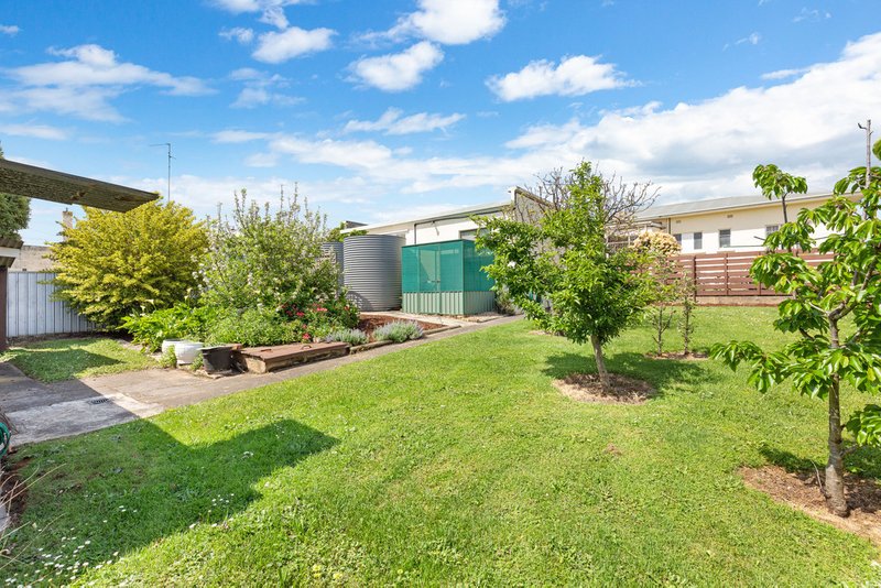 Photo - 2 Bailey Street, Mount Gambier SA 5290 - Image 12