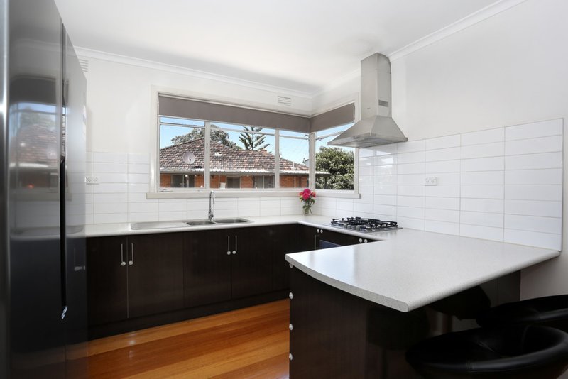 Photo - 2 Ballarat St , Lalor VIC 3075 - Image 2