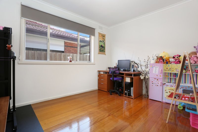 Photo - 2 Ballarat St , Lalor VIC 3075 - Image 7