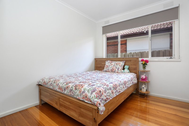 Photo - 2 Ballarat St , Lalor VIC 3075 - Image 10