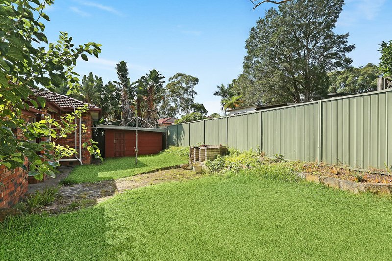 Photo - 2 Balyata Avenue, Caringbah South NSW 2229 - Image 6