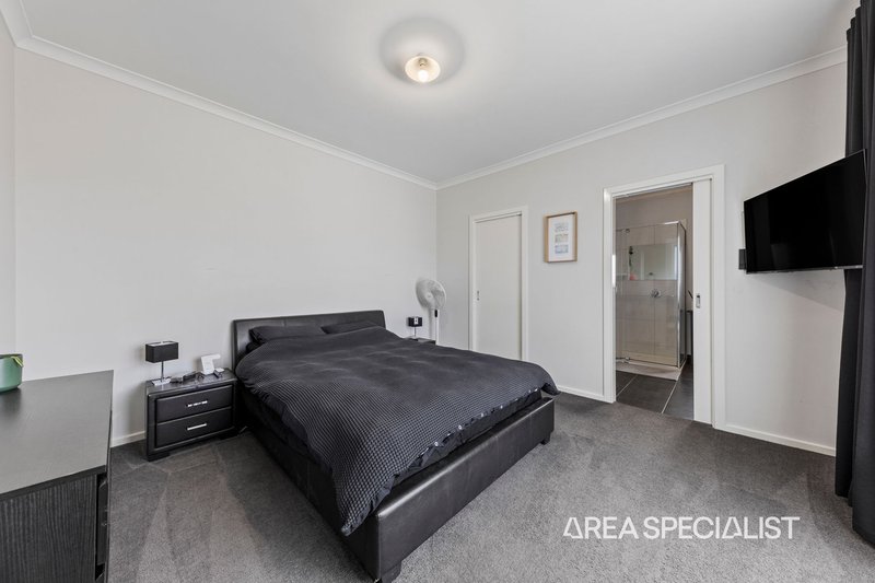 Photo - 2 Bambury Close, Koo Wee Rup VIC 3981 - Image 6