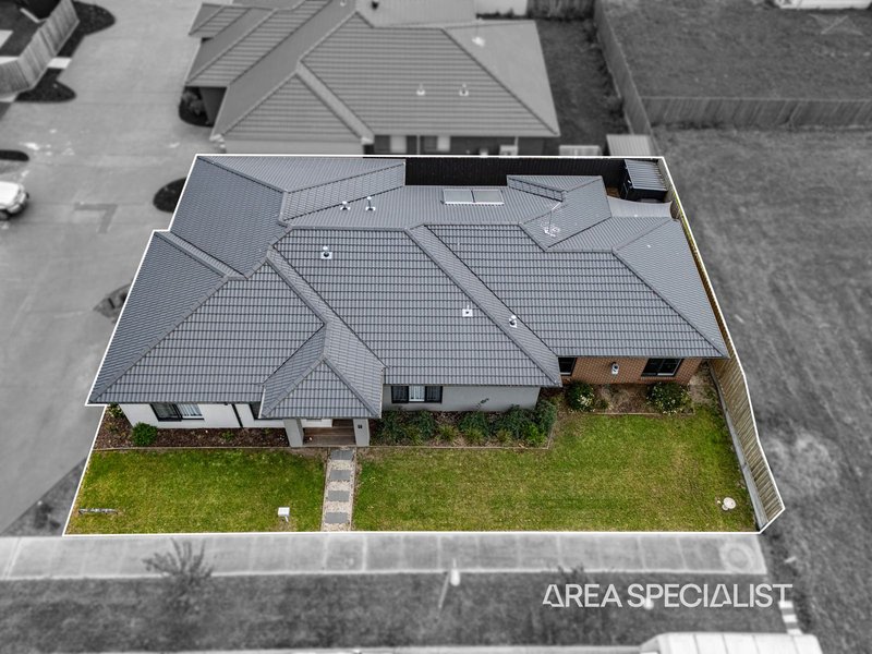 Photo - 2 Bambury Close, Koo Wee Rup VIC 3981 - Image 15