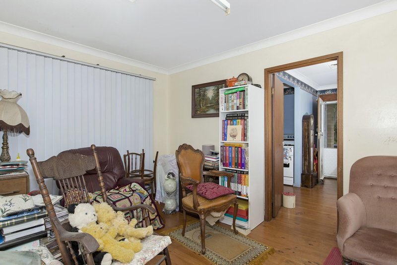 Photo - 2 Bandalong Street, Toronto NSW 2283 - Image 3