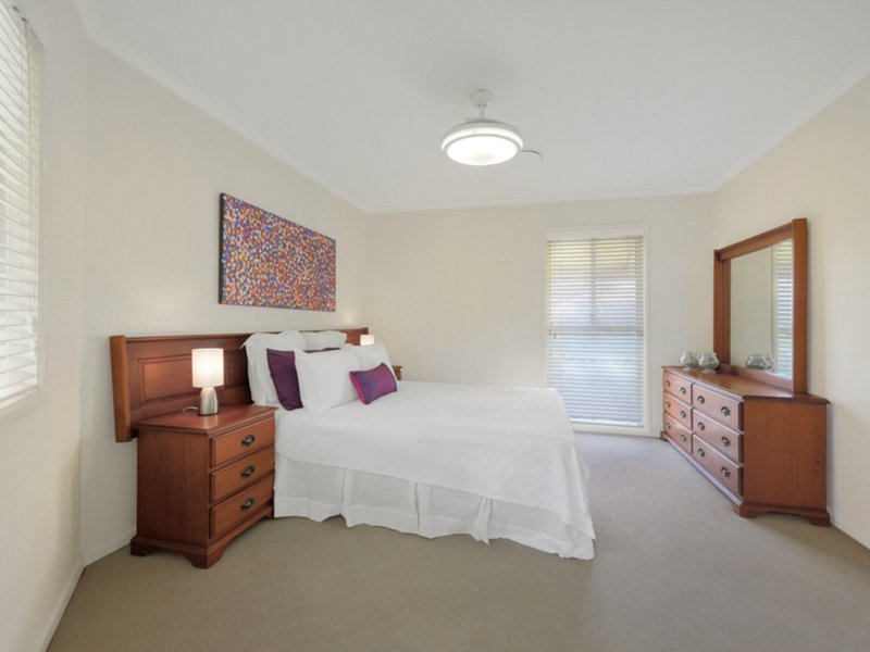 Photo - 2 Bangalore Street, Carseldine QLD 4034 - Image 12