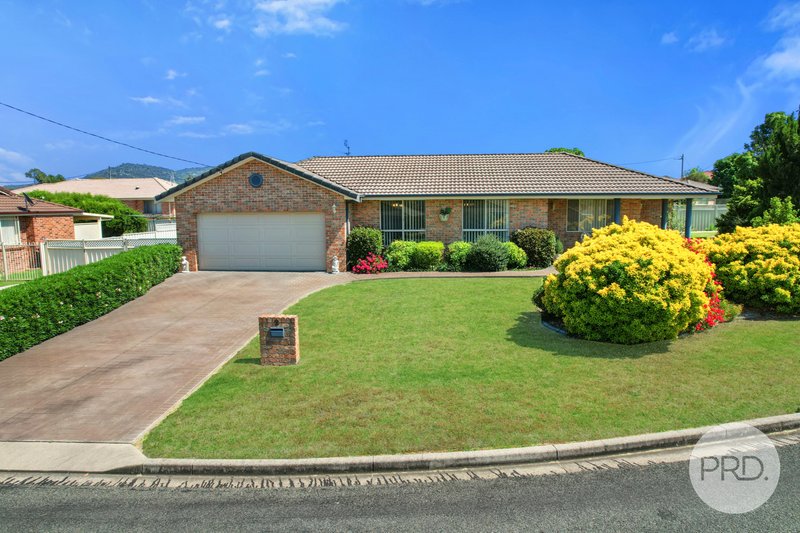 2 Banksia Close, Kootingal NSW 2352