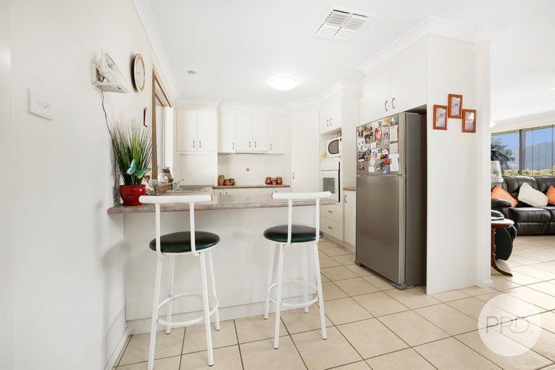 Photo - 2 Banksia Close, Kootingal NSW 2352 - Image 6