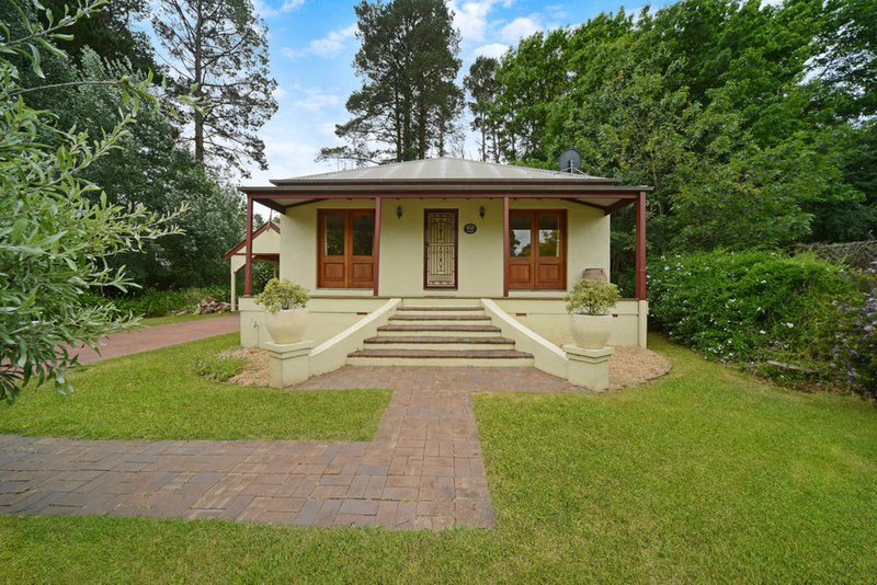 Photo - 2 Banksia Street, Bowral NSW 2576 - Image 2