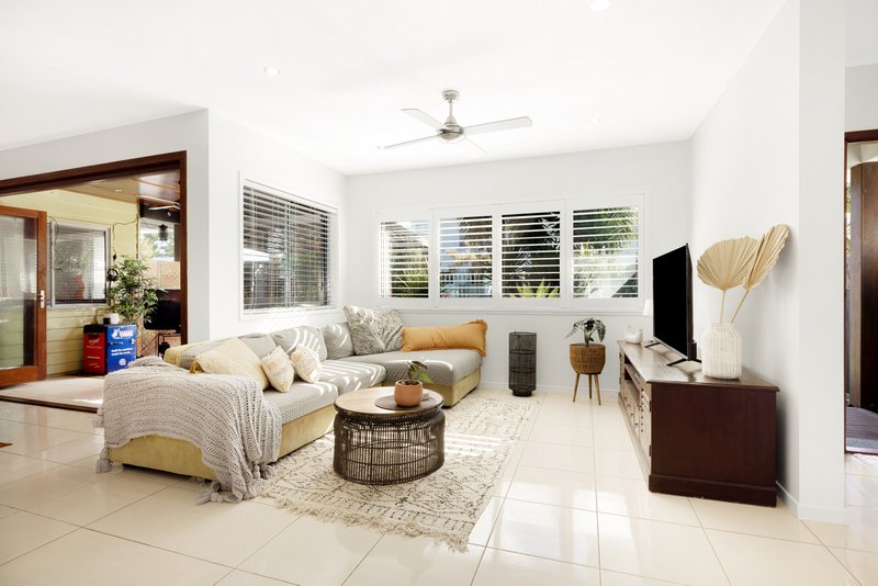 2 Banyandah Close, Birtinya QLD 4575