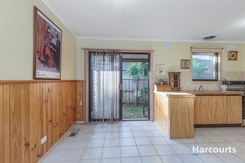 Photo - 2 Barbican Court, Rowville VIC 3178 - Image 4